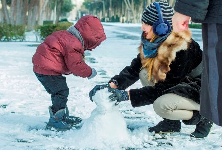 First snowfall in Baku - PHOTOS